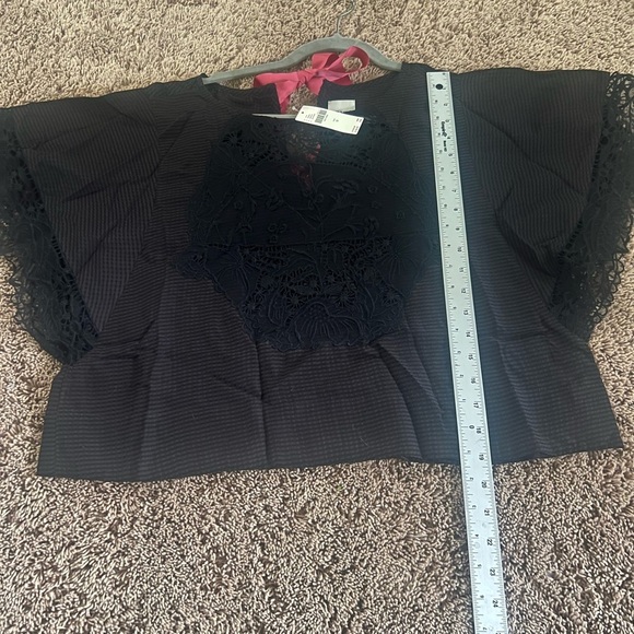 NWT new medium Anthropologie Maeve black w pink bow back lace batwing top - Picture 16 of 17